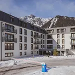 Cozy Au Centre De Avec Balcon - Fr-1-343-274 Daire Chamonix
